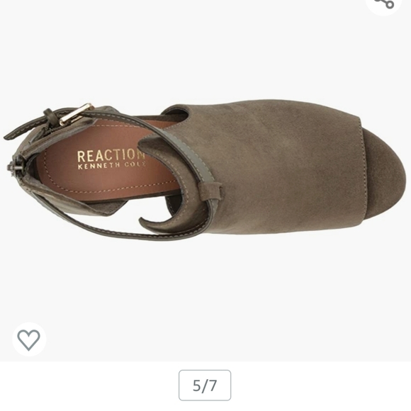 NWOT Olive Hit Hooded Bootie Ankle Boot - Picture 4 of 9